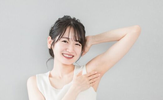 笑顔の女性