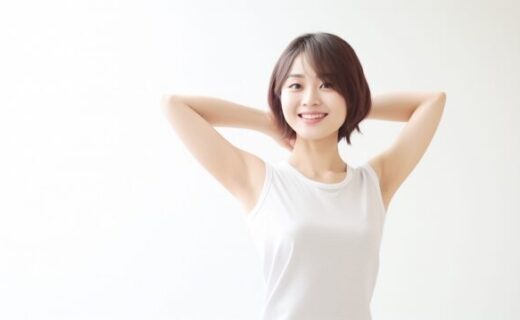 薄着の女性