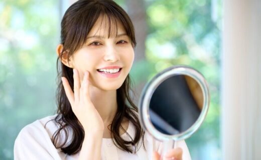 笑顔の女性